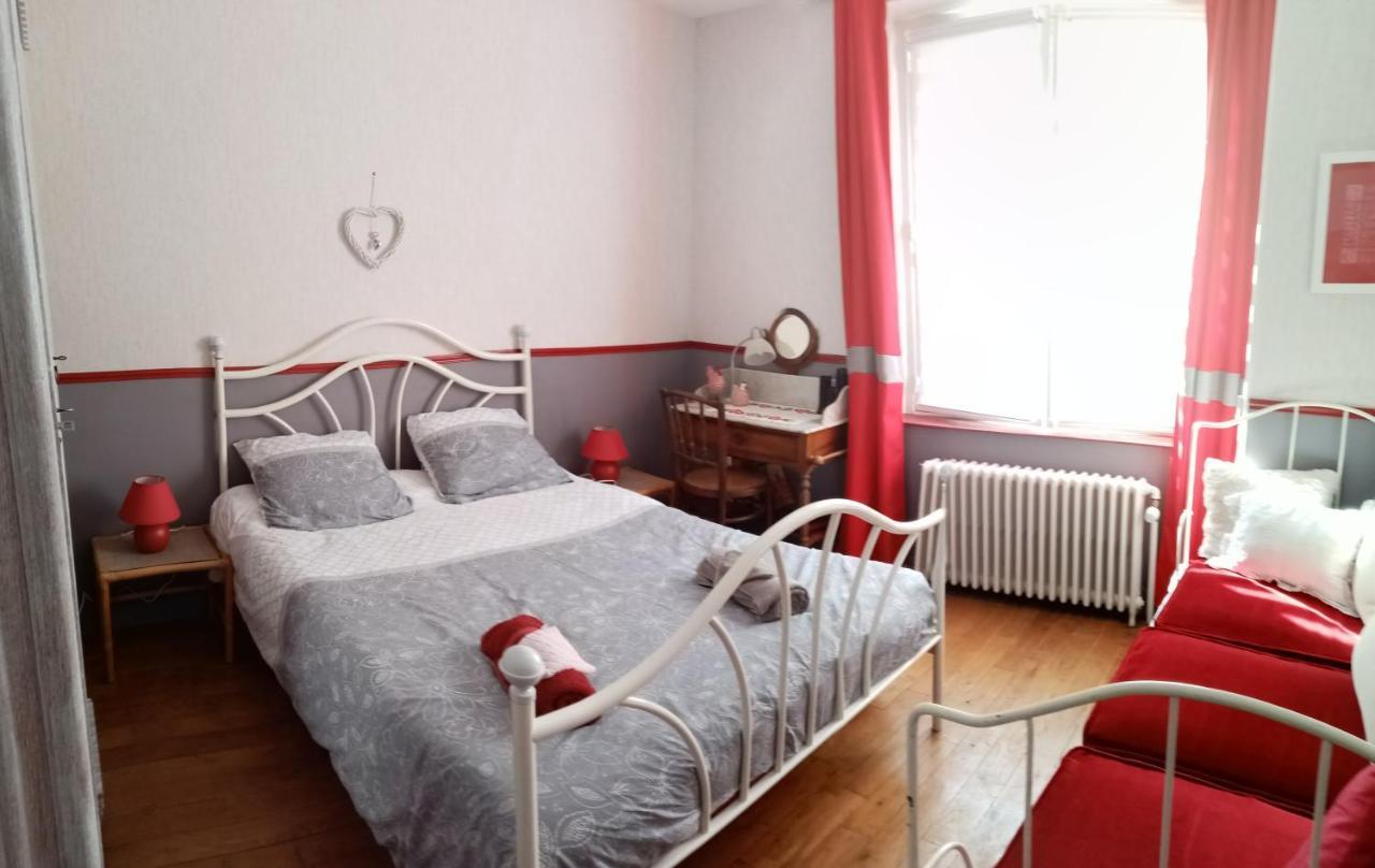 Gite Les 27 Roses Et Plus Châtel-Censoir Exterior photo